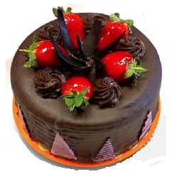 Geleneksel Tariflerle 6–9 Kişilik Çikolatalı Yaş Pasta